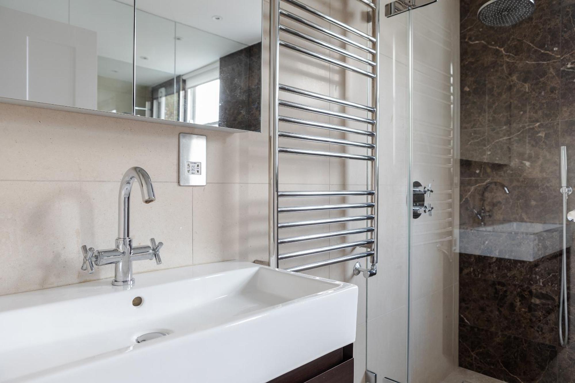 Number 53 - Stunning Maisonette With Parking In Kensington & Chelsea Лондон Экстерьер фото
