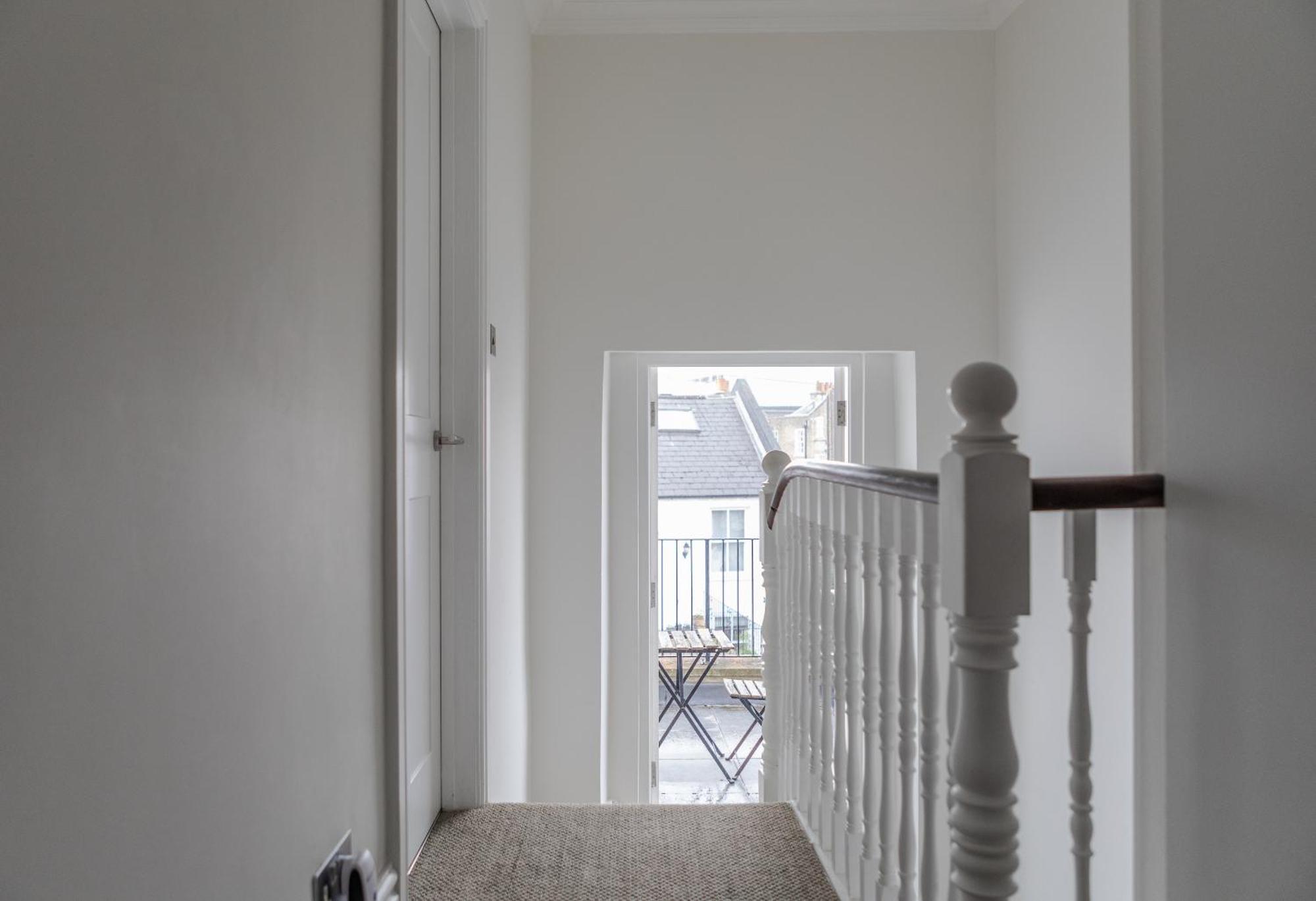 Number 53 - Stunning Maisonette With Parking In Kensington & Chelsea Лондон Экстерьер фото