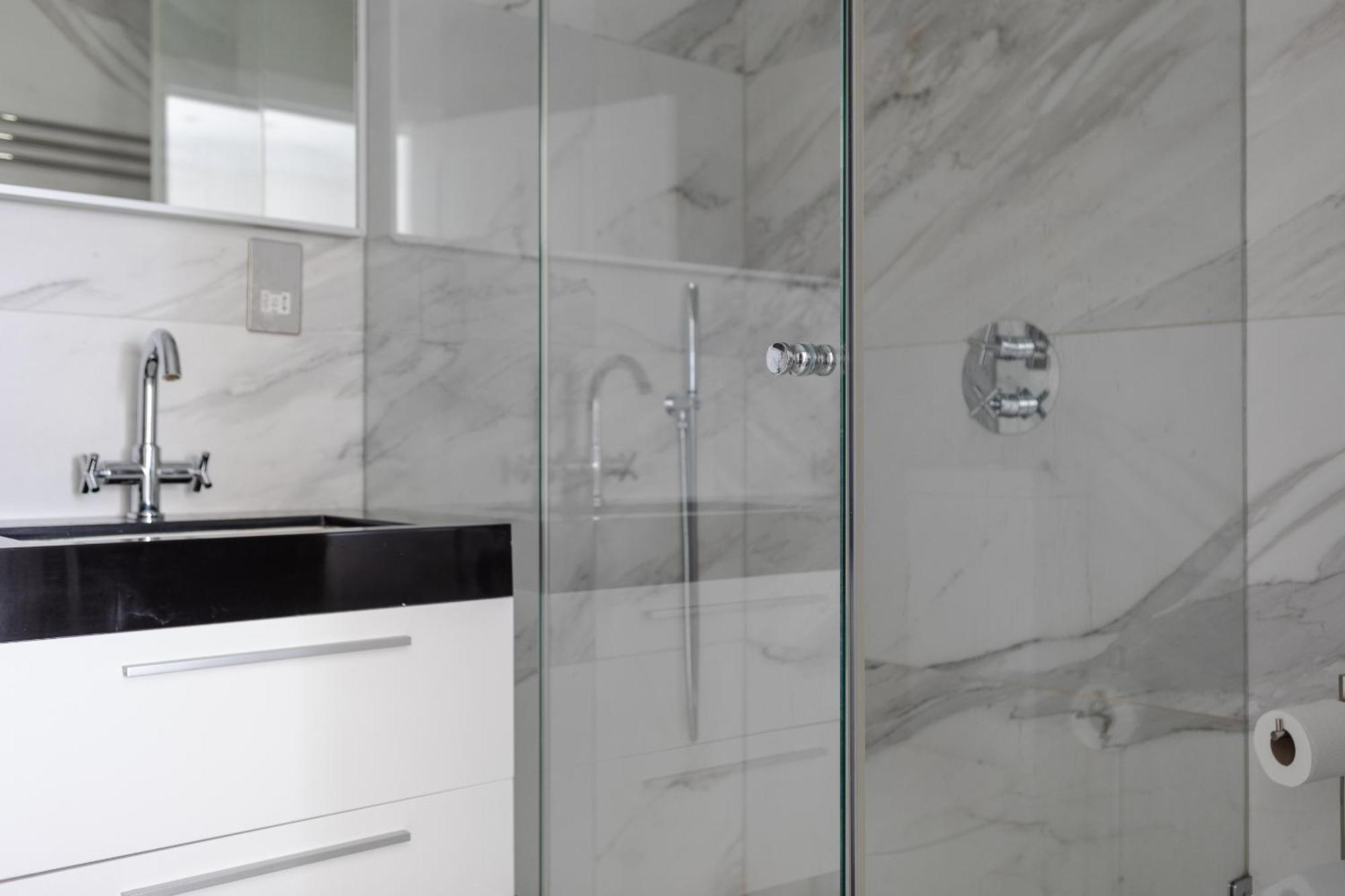 Number 53 - Stunning Maisonette With Parking In Kensington & Chelsea Лондон Экстерьер фото